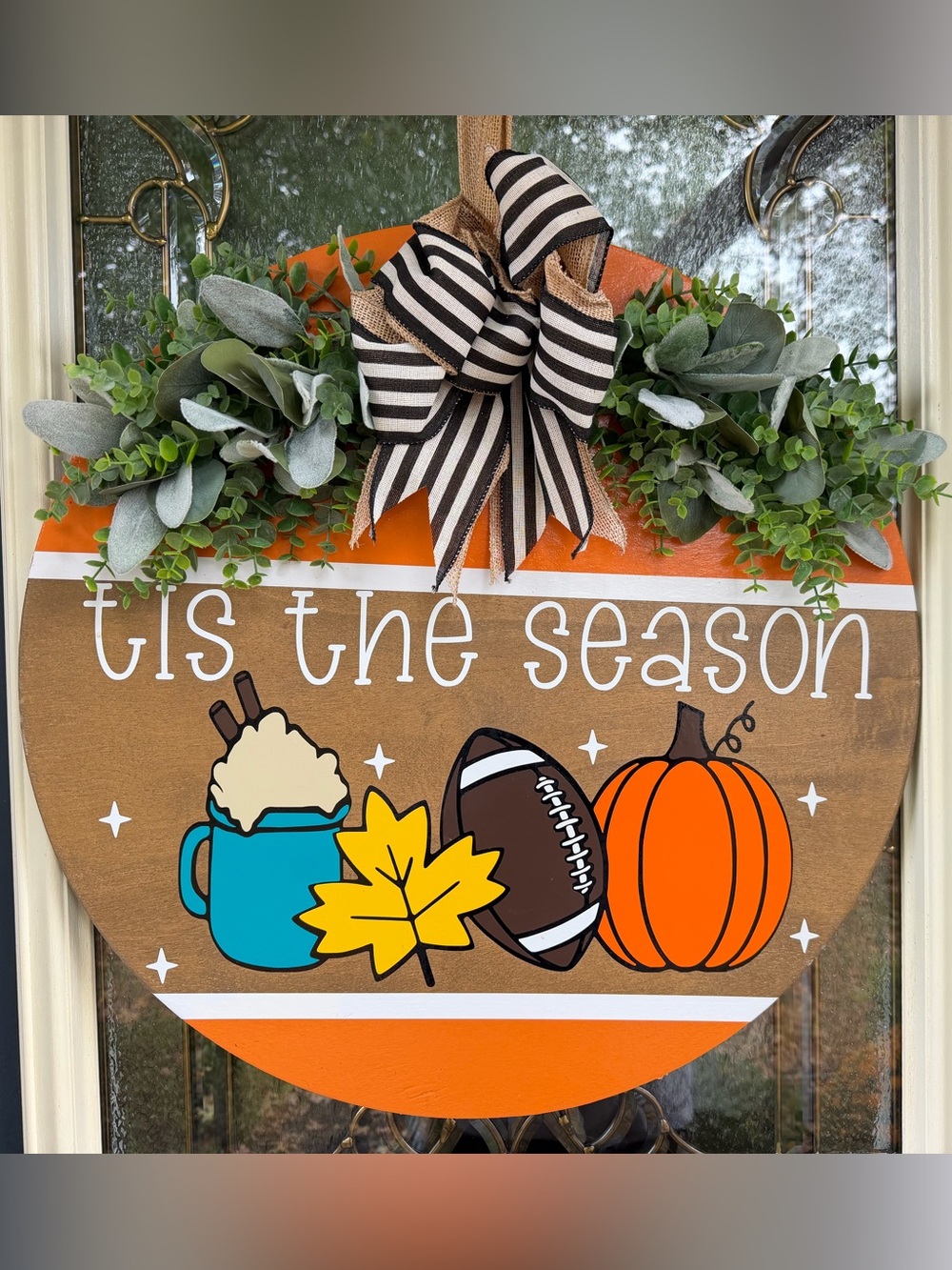 Beautiful fall door hanger perfect for your home!